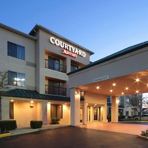 Courtyard By Marriott Dayton North